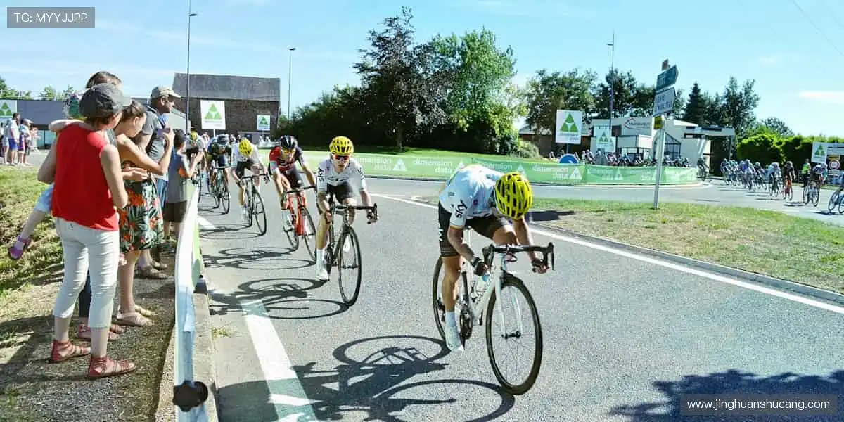 体育在线娱乐中心：赛事模拟投注结合，激情不缺席